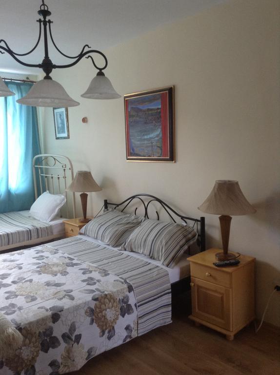 Hostel Del Mar Várna Szoba fotó